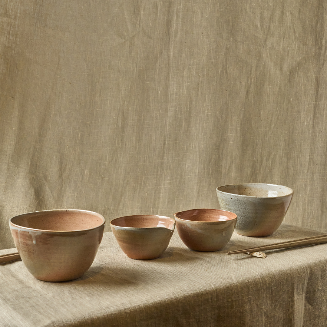 Set bowl e pouring bowl Shino *woodfired